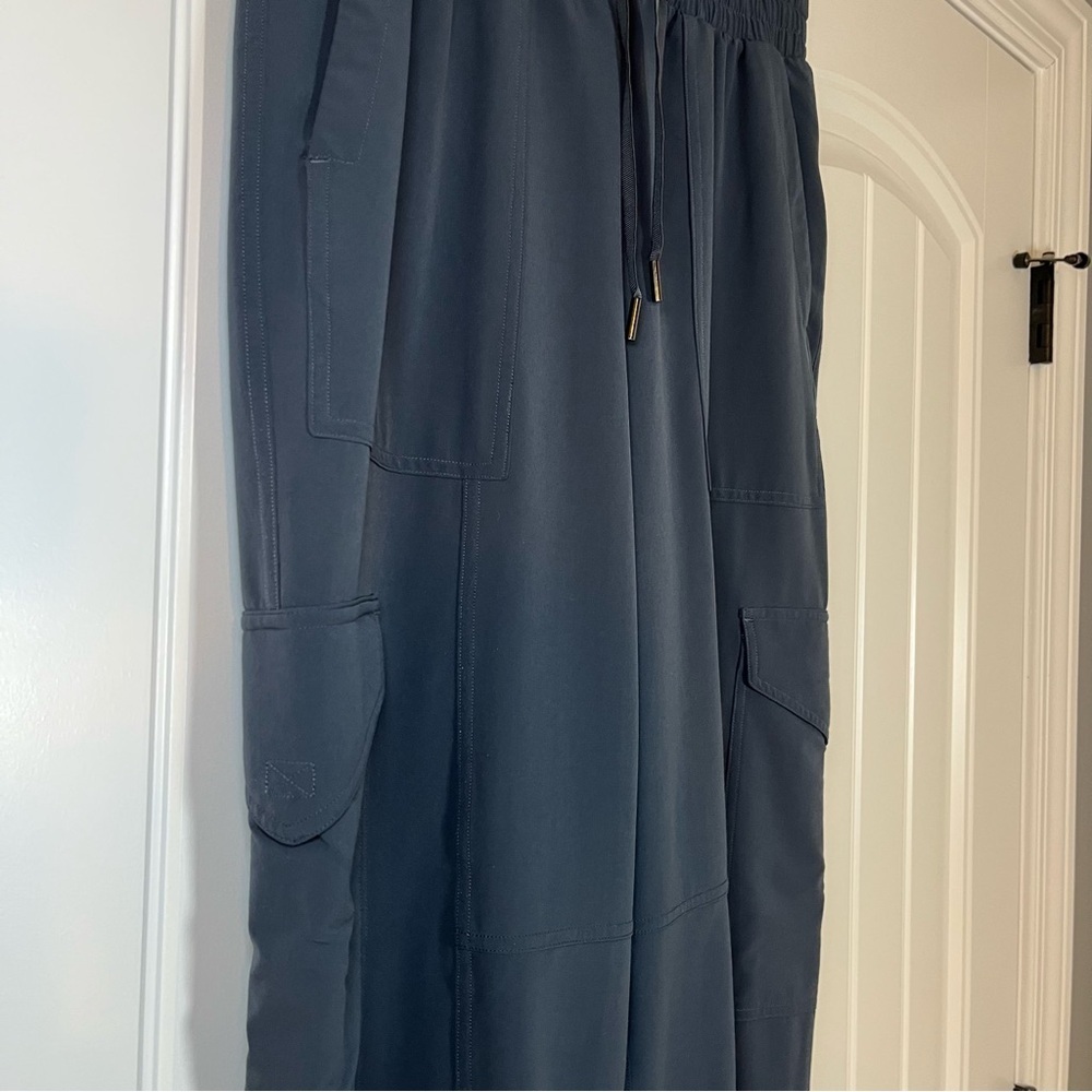 Spanx Casual Fridays Cargo Jogger Pant Dark Storm Size Medium Lounge Athletic - Picture 6 of 8